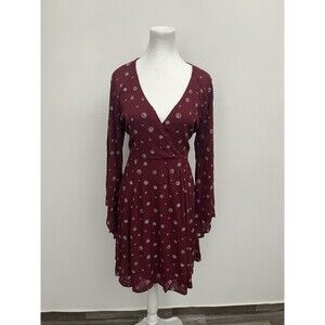 Mystree Women’s Burgundy Embroidered Boho Surplice Neck Size M Bell Sleeve